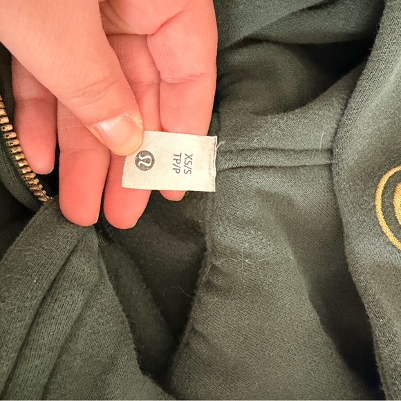 lululemon 1/4 zip Scuba. Dark green. - Picture 3 of 3